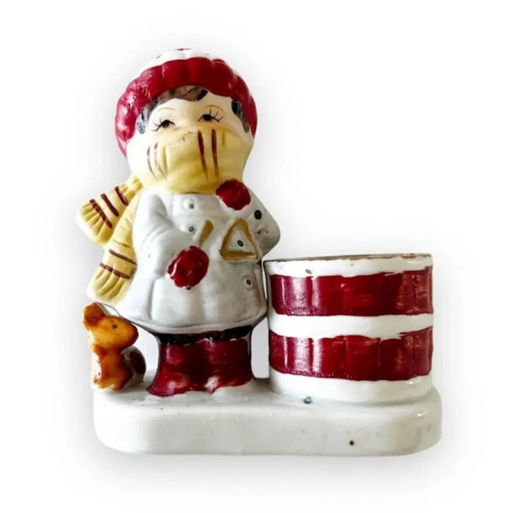 Little Luvkins Winter Holiday Girl‎ Candle Holder Vintage 1970s Tawain Porcelain - Picture 1 of 8
